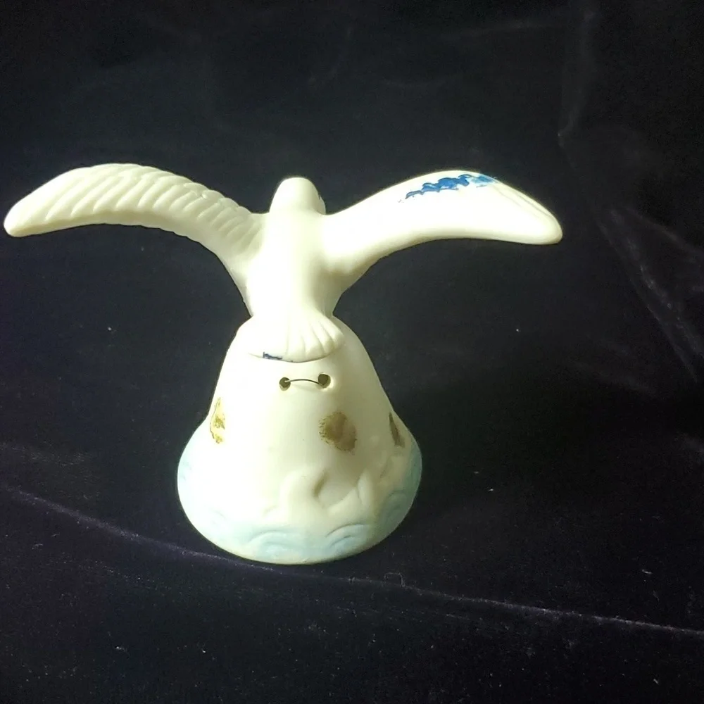 Seagull bell vintage